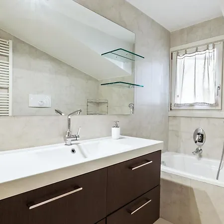 Central Station Attic Appartement *